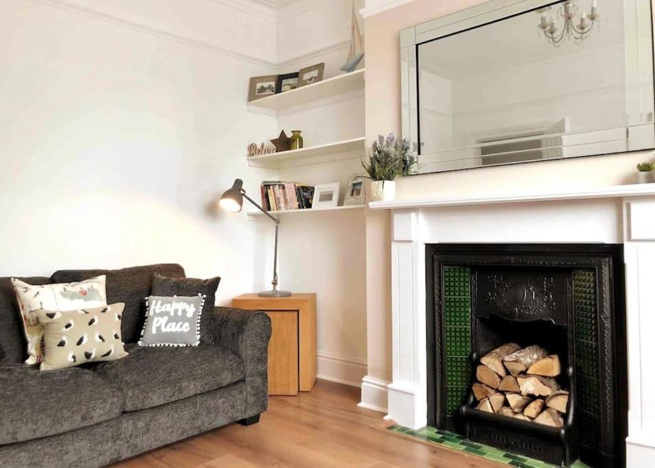 Sunny Seaside Beach House Lytham Centre Sleeps 8 Lytham St Annes Ngoại thất bức ảnh