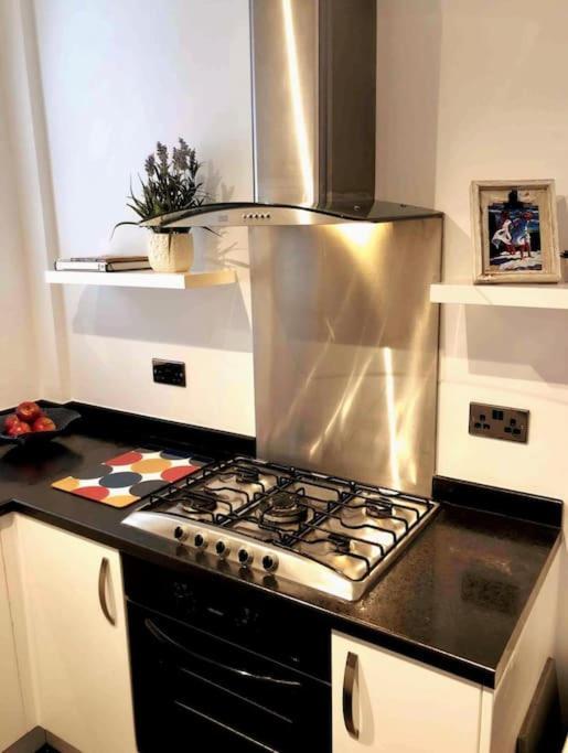 Sunny Seaside Beach House Lytham Centre Sleeps 8 Lytham St Annes Ngoại thất bức ảnh
