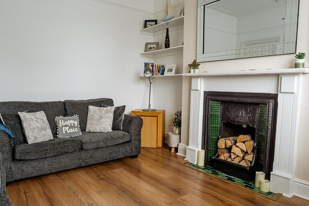 Sunny Seaside Beach House Lytham Centre Sleeps 8 Lytham St Annes Ngoại thất bức ảnh