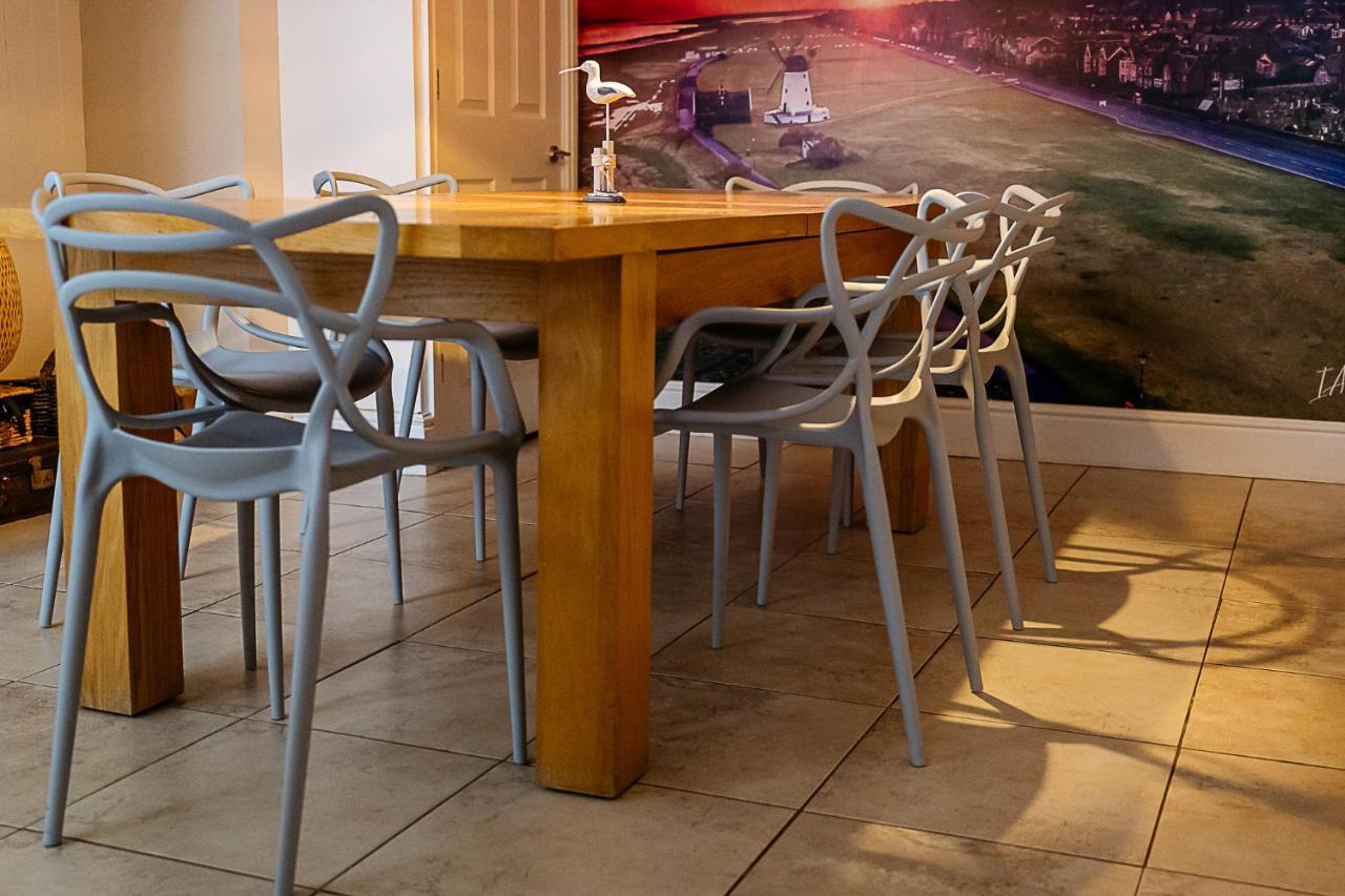 Sunny Seaside Beach House Lytham Centre Sleeps 8 Lytham St Annes Ngoại thất bức ảnh