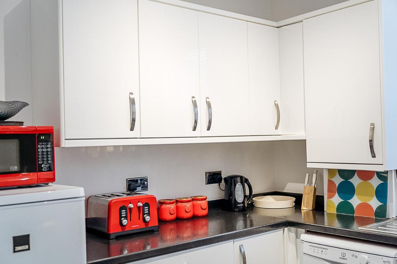 Sunny Seaside Beach House Lytham Centre Sleeps 8 Lytham St Annes Ngoại thất bức ảnh
