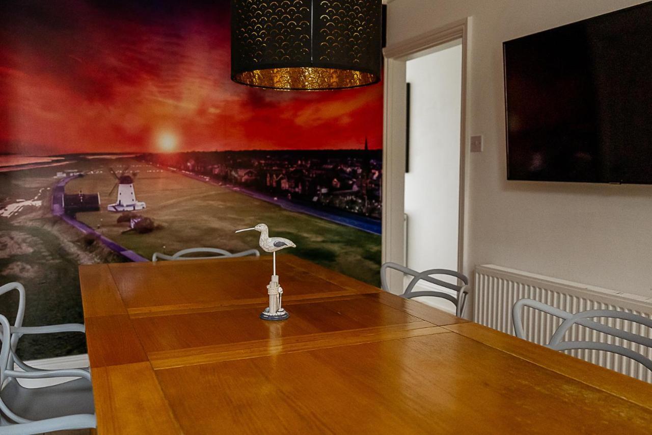 Sunny Seaside Beach House Lytham Centre Sleeps 8 Lytham St Annes Ngoại thất bức ảnh